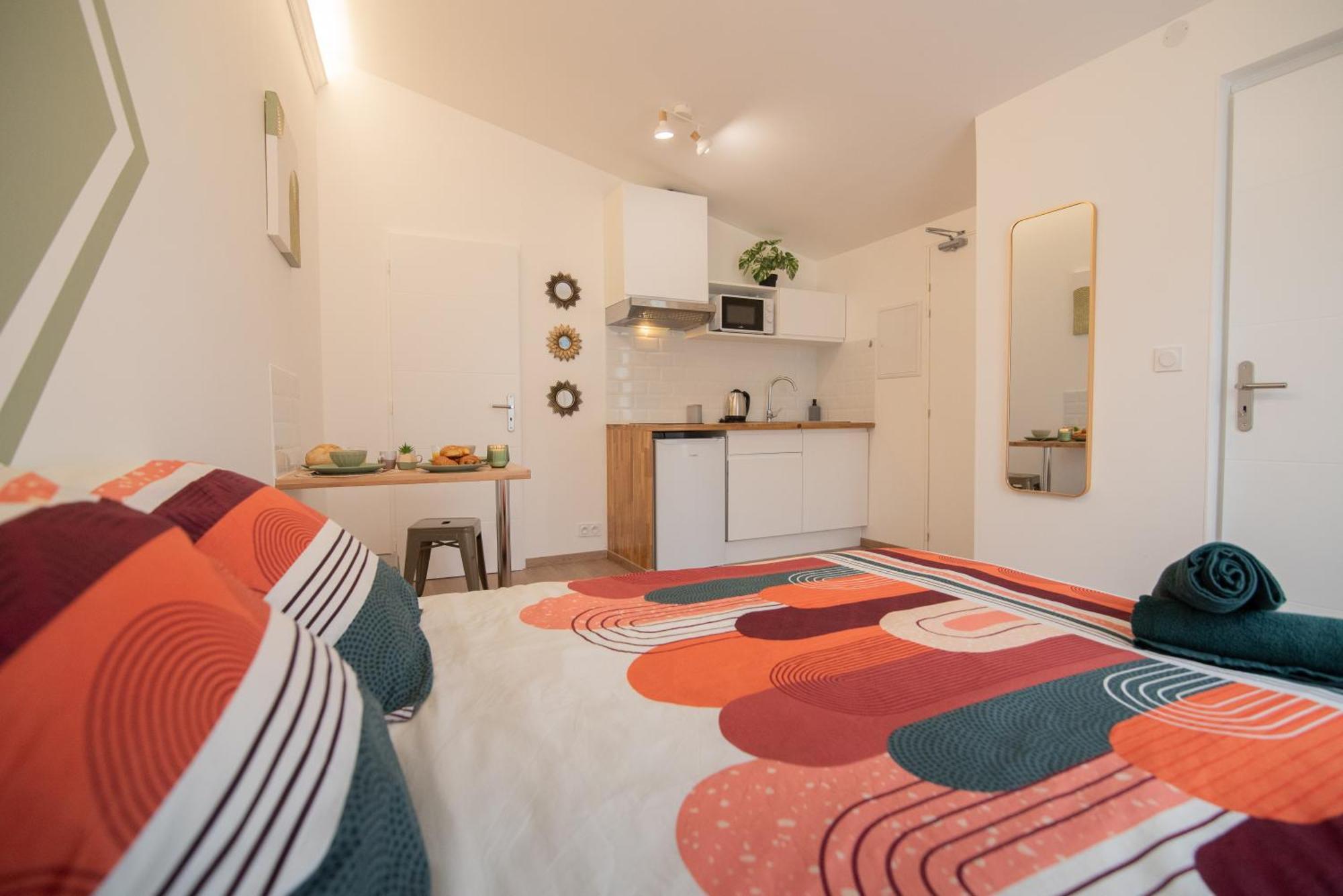 Tout Confort ! Ville, Climatisation, Parking, Wifi, Calme, Tv Carcassonne Zewnętrze zdjęcie